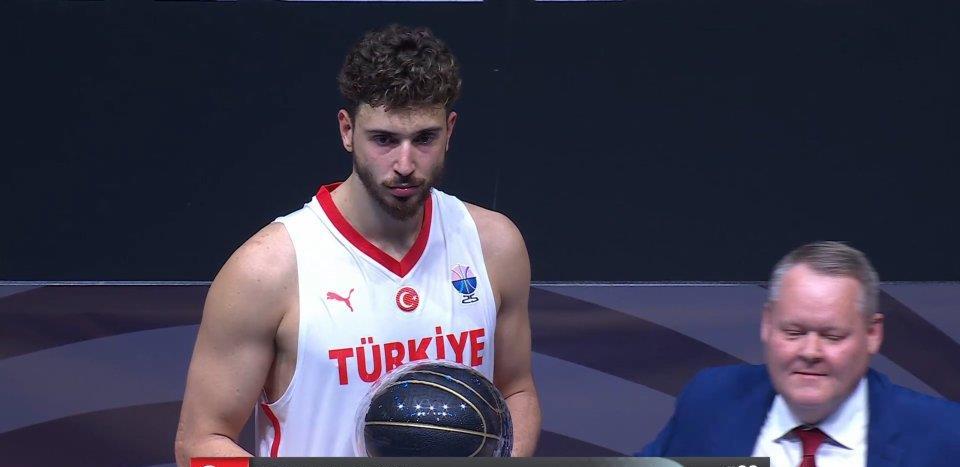 一审, 达到, 场比赛 一审, 达到, 场比赛